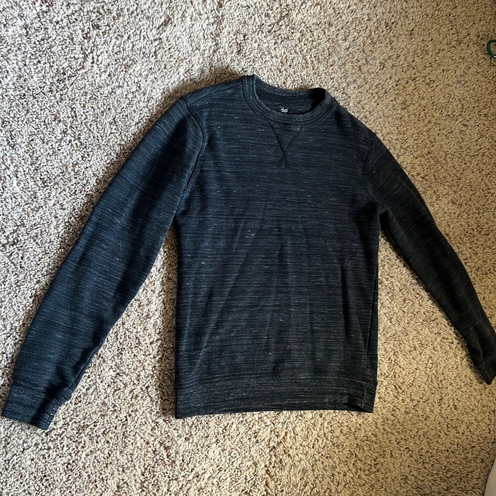 LIKE NEW Men’s size S Dip dark heathered charcoal pullover/sweater!